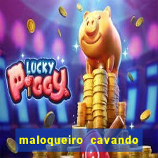 maloqueiro cavando cova censurado