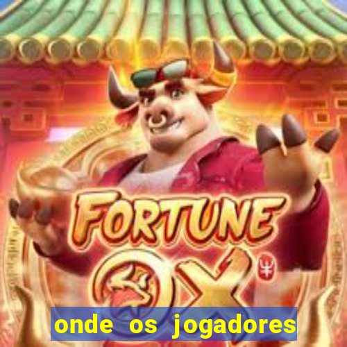 onde os jogadores do corinthians moram