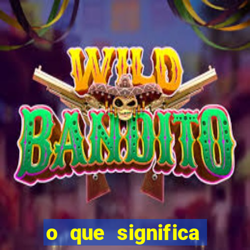 o que significa quando a luz acende sozinha