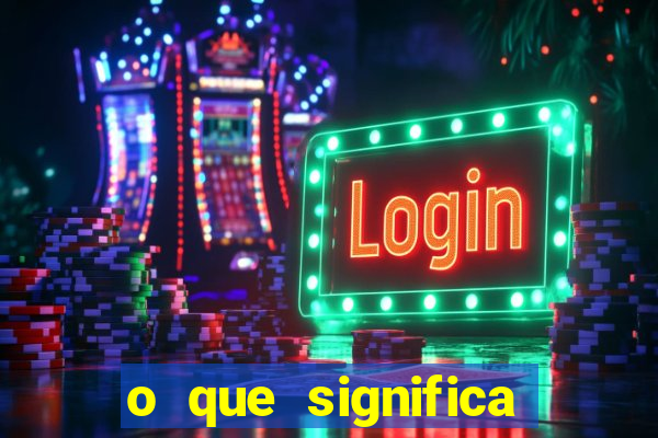 o que significa soprar no ouvido de uma pessoa