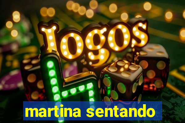 martina sentando